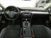 Volkswagen Passat 2.0 TDI 140kW Highline Sedan 6DSG