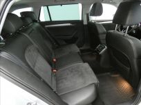 Škoda Superb 2.0 TDI Style Combi 7DSG 4x4