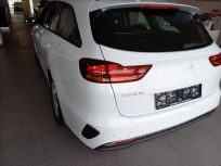 Kia Ceed SW 1.5 T-GDi  MT SPIN