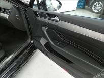 Volkswagen Passat 2.0 TSI R-line Sedan 7DSG
