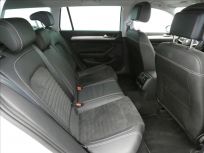 Volkswagen Passat 2.0 TDI Elegance Combi 7DSG