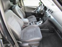 Ford Galaxy 2.2 TDCi Ghia MPV 7míst
