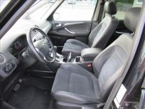 Ford Galaxy 2.2 TDCi Ghia MPV 7míst