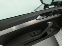 Volkswagen Passat 2.0 TDI R-line Variant 7DSG