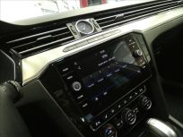 Volkswagen Passat 2.0 TDI R-line Variant 7DSG
