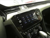 Volkswagen Passat 2.0 TDI R-line Variant 7DSG