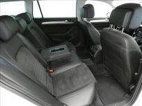 Volkswagen Passat 2.0 TDI R-line Variant 7DSG