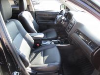 Mitsubishi Outlander 2.2 DI-D INTENSE+ 4WD 6AT 7.míst