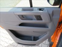 Volkswagen Crafter 2.0 TDI  Valník Dvojkabina 7 míst