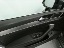 Volkswagen Passat 2.0 TDI R-line Variant 7DSG
