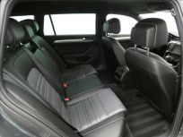 Volkswagen Passat 2.0 TDI R-line Variant 7DSG