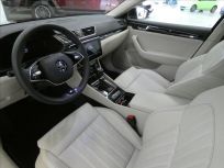 Škoda Superb 2.0 TDI L&K Liftback. 7DSG
