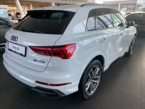 Audi Q3 1.5   S line 35 TFSI