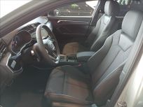 Audi Q3 2.0   SB S line 40 TDI q