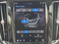 Volvo XC60 2.0 B4 MomentumPro AWD 8Aut