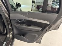 Volvo XC90 2.0 B5  R-Design AWD 8AT