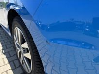 Hyundai i30 1.0 T-GDI Fastback Trikolor