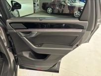 Volkswagen Touareg 3.0 TDI  8TT