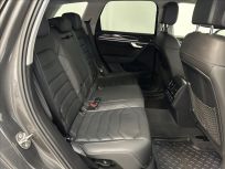 Volkswagen Touareg 3.0 TDI  8TT