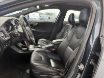 Volvo V40 2.0 T3  Cross Country
