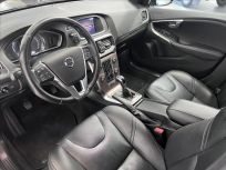 Volvo V40 2.0 T3  Cross Country