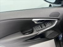 Volvo V40 2.0 T3  Cross Country