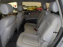 Audi Q7 4.2 4.2 TDI V8  7míst