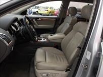 Audi Q7 4.2 4.2 TDI V8  7míst