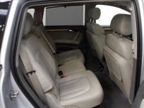 Audi Q7 4.2 4.2 TDI V8  7míst