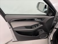 Audi Q5 3.0 TDI  Quattro S-line .7Stronic