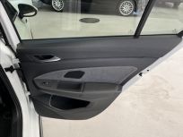 Volkswagen Golf 1.5 TSI  R-line