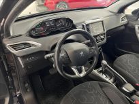 Peugeot 2008 1.2 PureTech  6AT