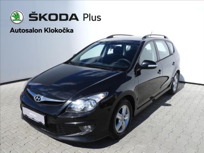 Hyundai i30 1.6 CRDi VGT CW Trikolor Exclusive