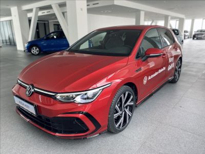 Volkswagen Golf 1.5 eTSI R-Line