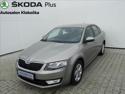 Škoda Octavia 1.6 TDI Style DSG Liftback