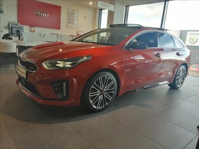 Kia ProCeed 1.6 T-GDI 7DCT GT