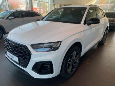 Audi Q5 2.0   S line 40 TDI quattro