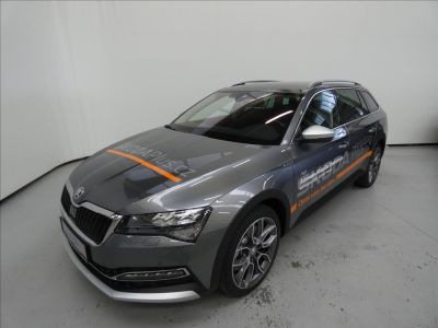 Škoda Superb 2.0 TSI Scout combi DSG 4x4