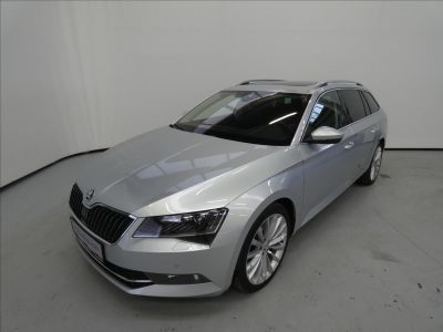 Škoda Superb 2.0 TDI Style Combi 7DSG 4x4