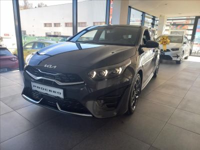 Kia ProCeed 1.5 T-GDI DCT GT-line Plus