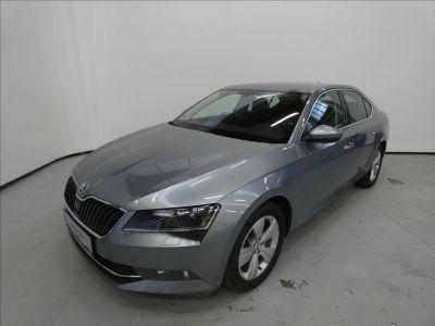 Škoda Superb 2.0 TDI 110kW Ambition Liftback