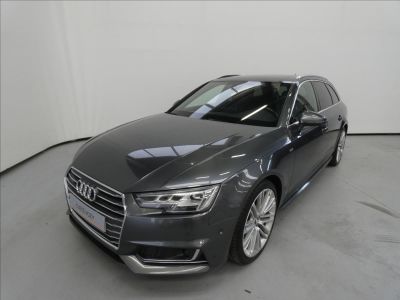 Audi A4 3.0 TDI S-Line  Quattro