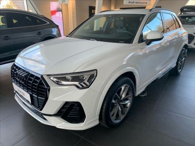 Audi Q3 1.5   S line 35 TFSI