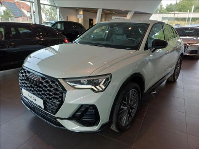 Audi Q3 2.0   SB S line 40 TDI q