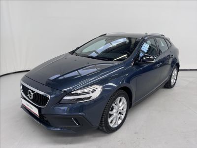 Volvo V40 2.0 T3  Cross Country
