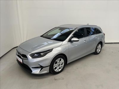 Kia Ceed 1.5 T-GDI  Top SW 7DCT