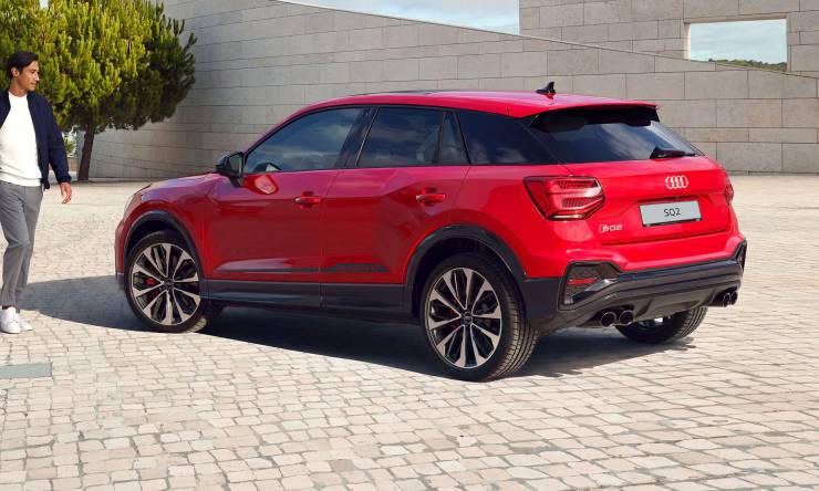 audi-sq2-seitlich